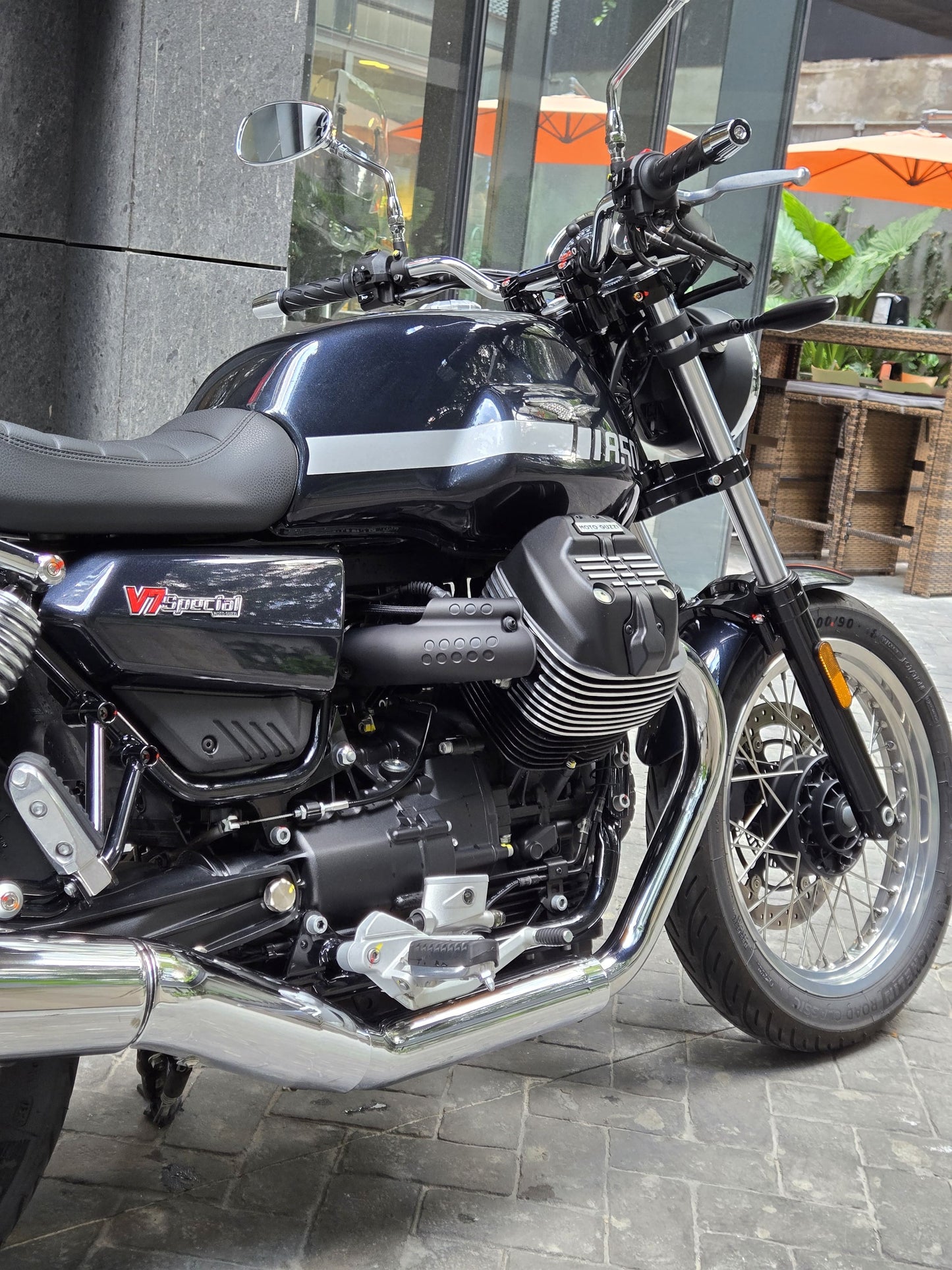 Moto Guzzi V7 Special 2023