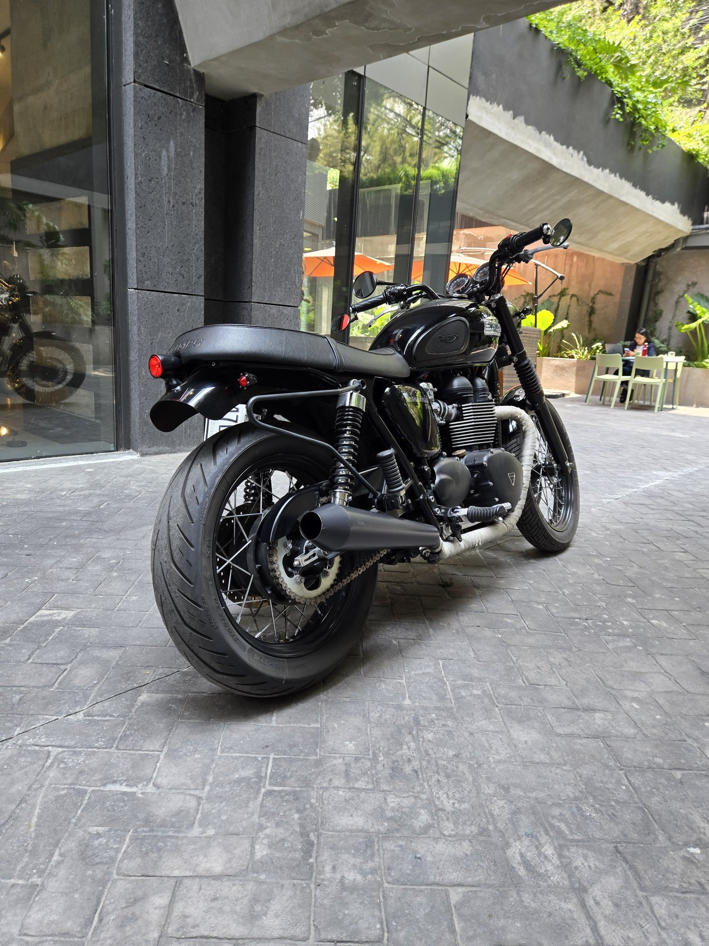 TRIUMPH BONNEVILLE T100 2015