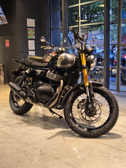 Royal Enfield Int Bear 650 Golden Shadow