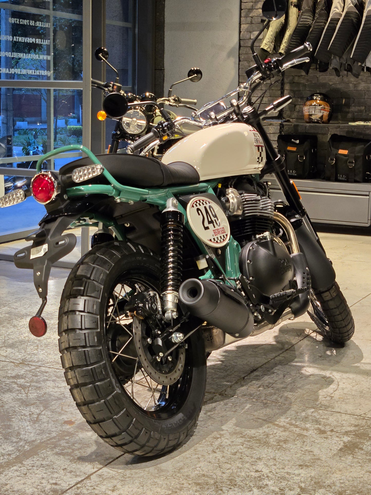 Royal Enfield Int Bear 650 Two Four Nine