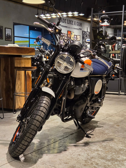 Royal Enfield Int Bear 650 Boadwalk White