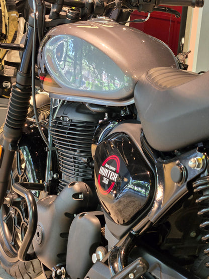 Royal Enfield Hunter 350 Dapper Grey