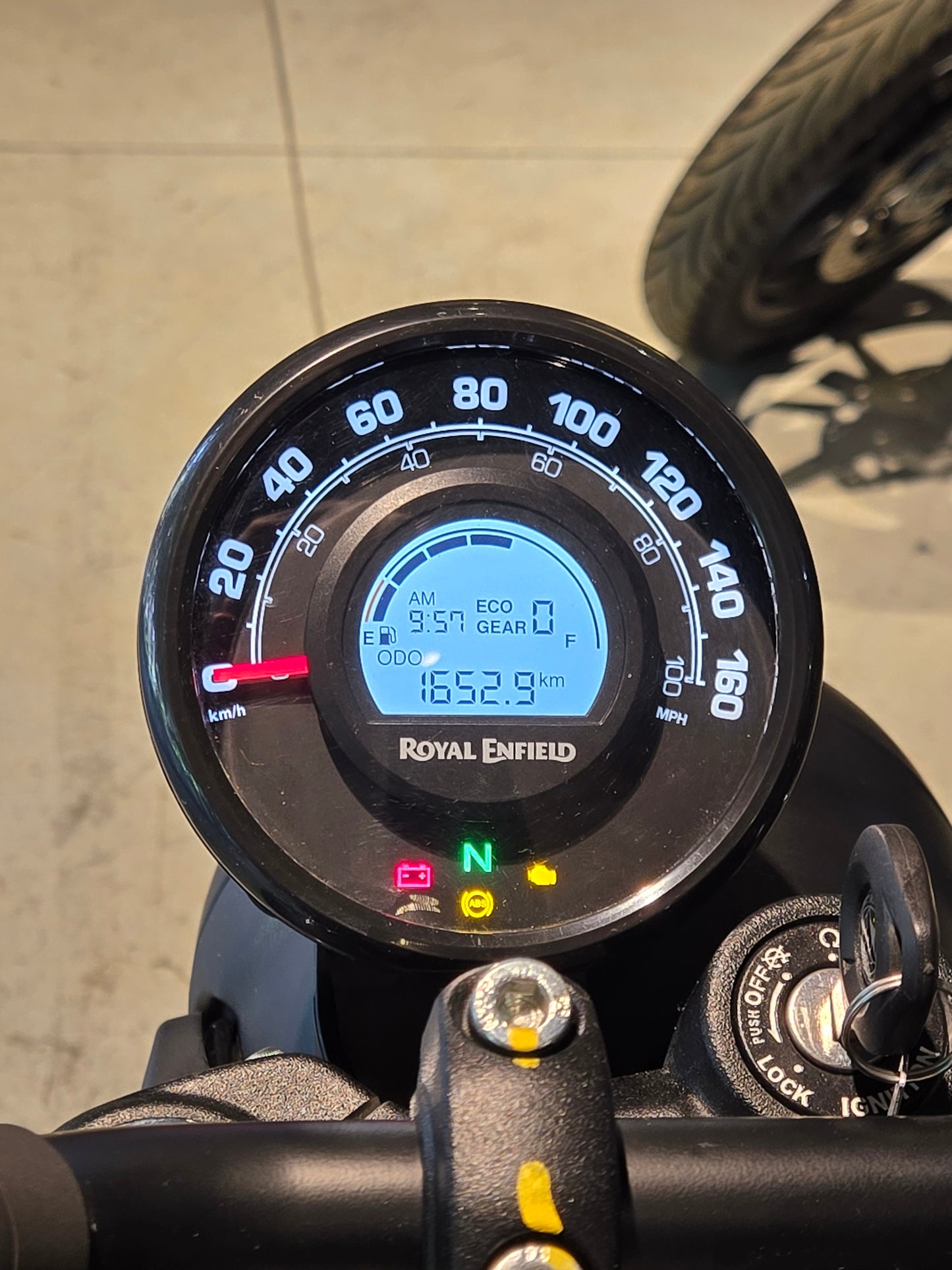 Royal Enfield Hunter 350 Dapper Grey