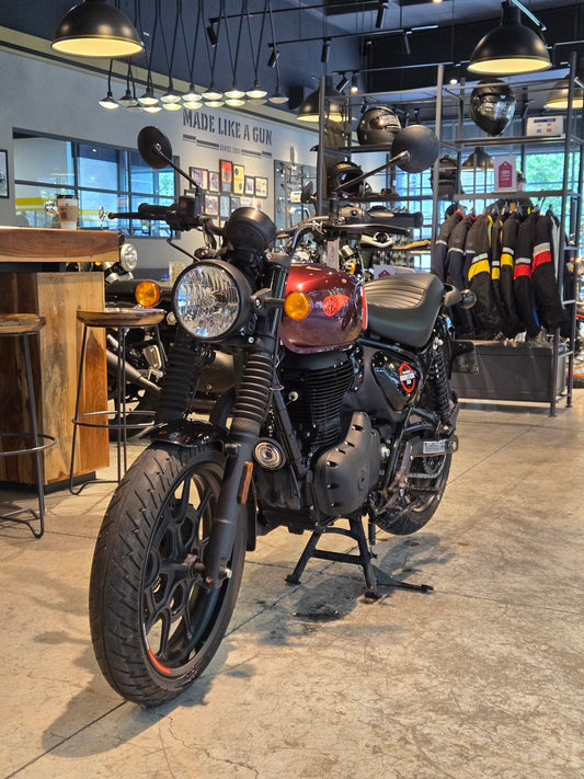 Royal Enfield Hunter 350 Dapper Orange