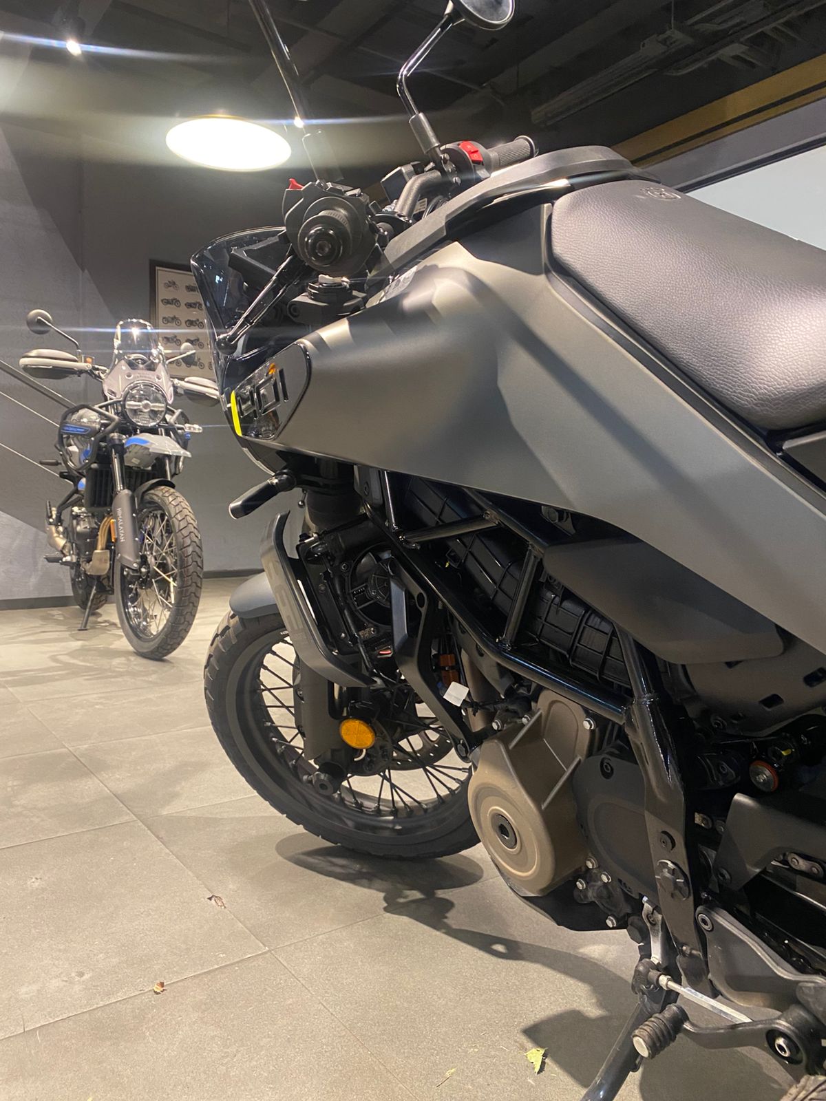 HUSQVARNA Svartpilen 401
