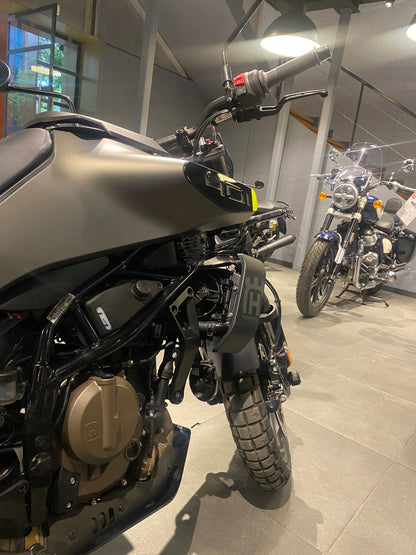 HUSQVARNA Svartpilen 401