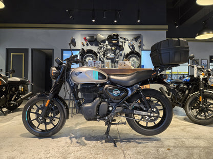 Royal Enfield Hunter 350 Dapper Grey 2023