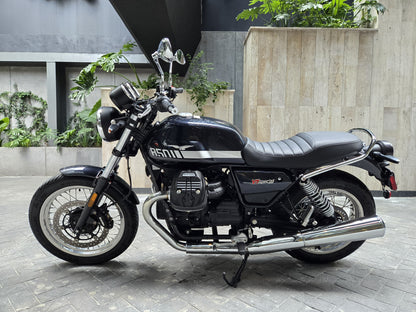 Moto Guzzi V7 Special 2023
