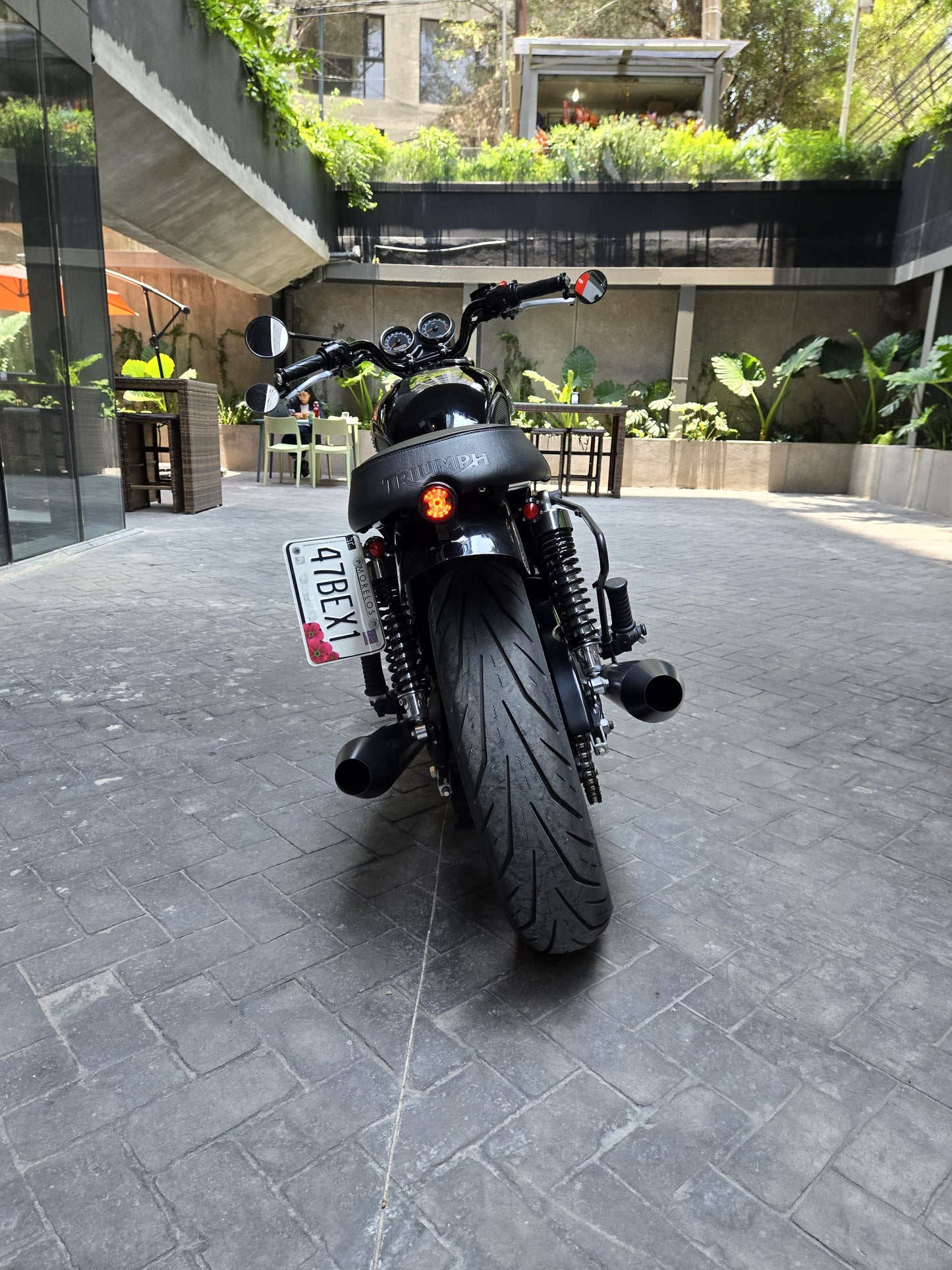TRIUMPH BONNEVILLE T100 2015