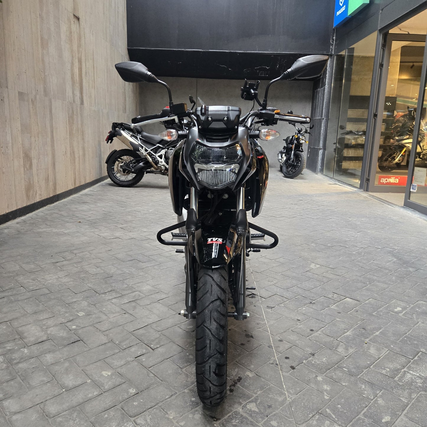 TVS RTR 160 4V FI ABS 2025