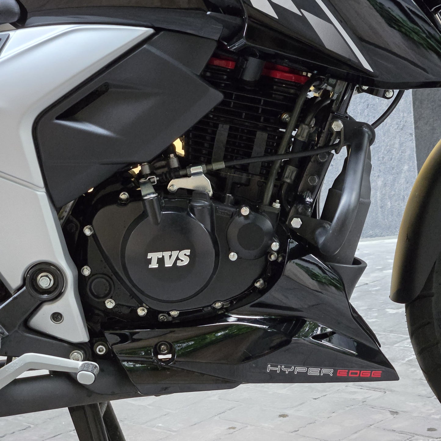 TVS RTR 160 4V FI ABS 2025