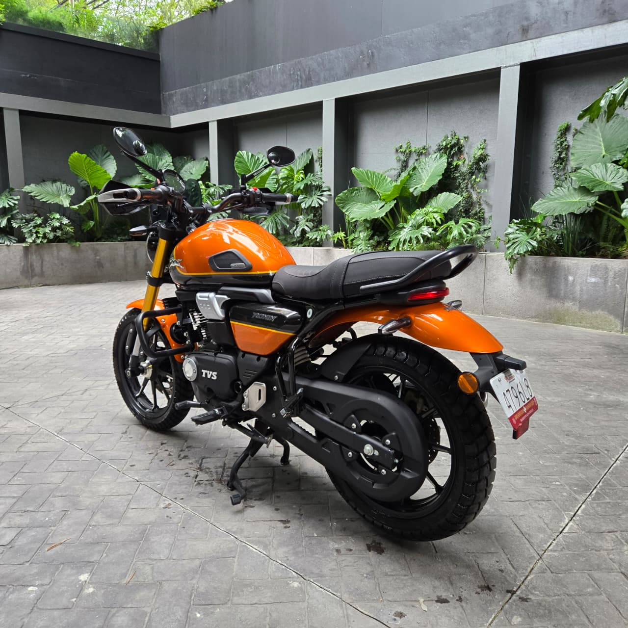 TVS Ronin 250 EFI