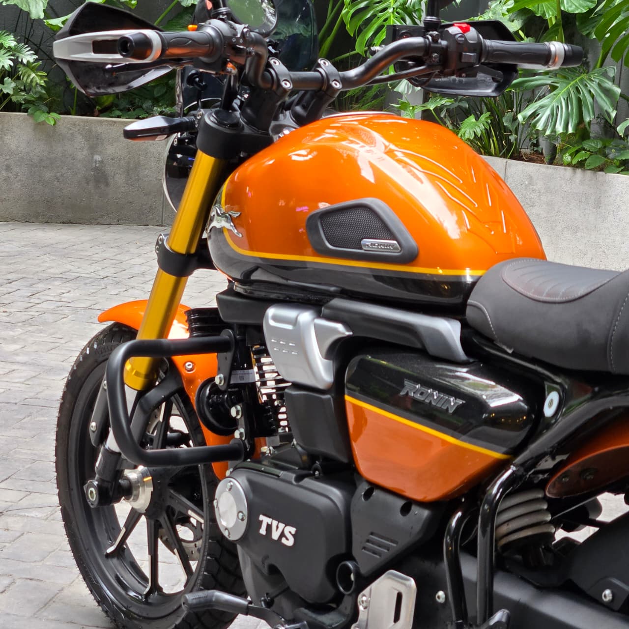 TVS Ronin 250 EFI